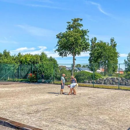 Daire Beach Front Apartment In De Haan With Wifi